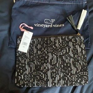 Vineyard Vines NWT striped & lace clutch